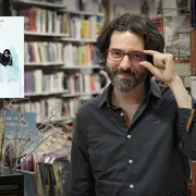 Andrés Neuman publicó Isla con madre (La Bella Varsovia)