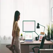 Foto de mujer entrenando.