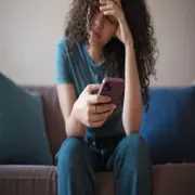 Por qué pedirle dietas a una IA puede aumentar el riesgo de trastornos alimentarios