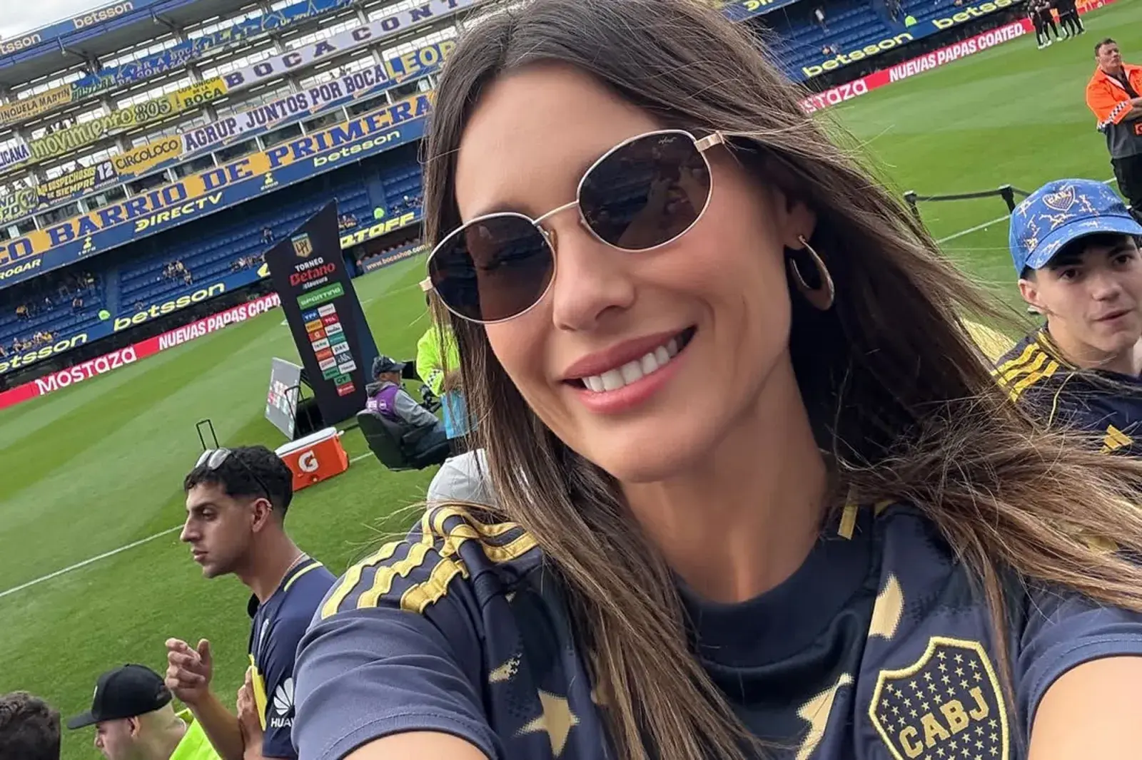 Pampita dijo presente en el superclásico