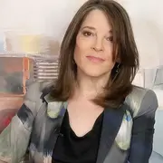 Marianne Williamson habla sobre el vínculo entre amor y el liderazgo cosciente