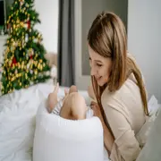 Navidad y posparto: cómo atravesar esta fecha sin estresarte de más.