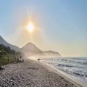 Itamambuca es una playa de Brasil que combina olas ideales, naturaleza intacta y un estilo de vida 