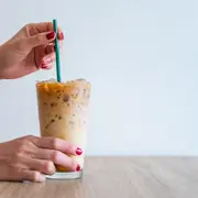 Rico, fácil y rápido: 3 recetas de café frío irresistibles para refrescar tus días de verano
