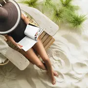 Foto de mujer de vacaciones.