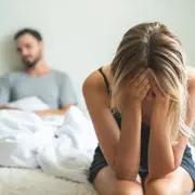 Foto de pareja en crisis.