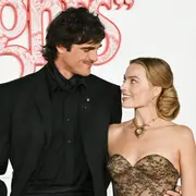 Margot Robbie y Jacob Elordi generan shippeo y comentarios en redes por Cumbres Borrascosas