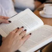 Clubes de lectura: la práctica ideal para conocer nuevos libros que llegan a tu casa