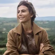Juliana Awada volvió a marcar tendencia con una prenda clave de la temporada