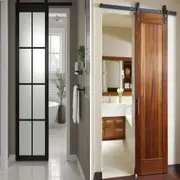 Las puertas corredizas, además, eliminan obstáculos físicos y visuales, haciendo que los ambientes se sientan más despejado