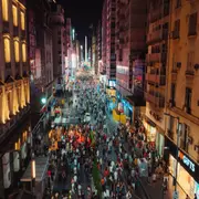 La avenida Corrientes sigue de fiesta y habrá un gran homenaje al Paz Martínez en Parque Centenario