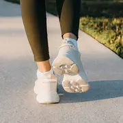 Foto de mujer corriendo.