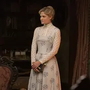 Louisa Jacobson en The Gilded Age