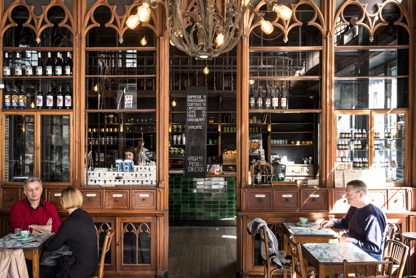 Montevideo, a través de sus bares: 6 propuestas imperdibles para cafetear -  Ohlalá