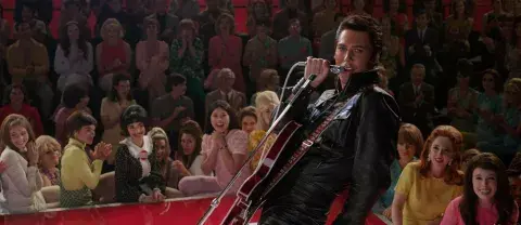 Austin Butler aprendió a hablar, cantar y moverse como Elvis, incluso interpreta muchas de sus canciones Austin Butler aprendió a hablar, cantar y moverse como Elvis, incluso interpreta muchas de sus canciones