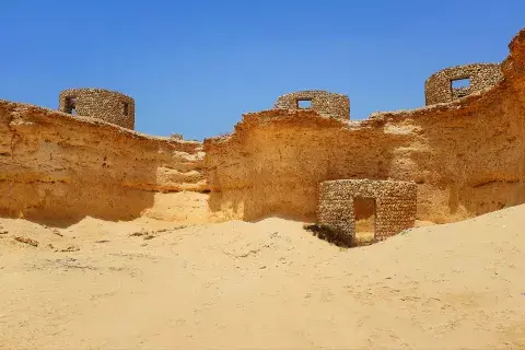 El pueblo fantasma en el Desierto de Zekreet