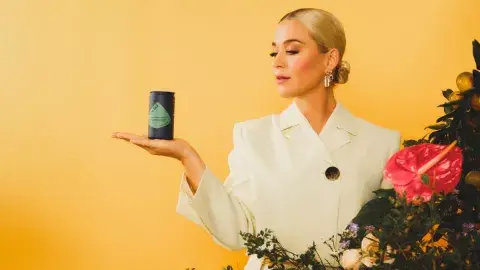 Katy Perry, una de las celebrities que creó su propia bebida con graduación alcohólica reducida Katy Perry, una de las celebrities que creó su propia bebida con graduación alcohólica reducida