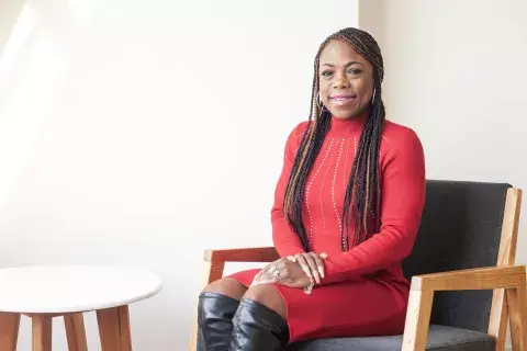 Keisha Thorpe nació en Jamaica y luego migró a Estados Unidos. Keisha Thorpe nació en Jamaica y luego migró a Estados Unidos.