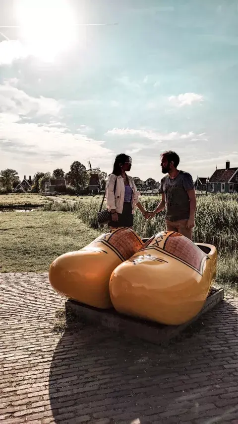 Viviana y Daniel en uno de los lugares más emblemáticos de Holanda Viviana y Daniel en uno de los lugares más emblemáticos de Holanda