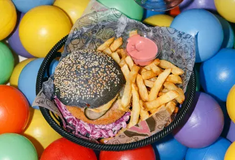 Lugares para ir a comer con chicos: Lado V. Lugares para ir a comer con chicos: Lado V.