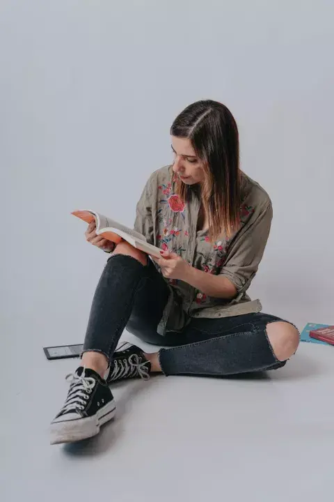 Flor Sichel explora nuevas formas de enseñar filosofía. Flor Sichel explora nuevas formas de enseñar filosofía.