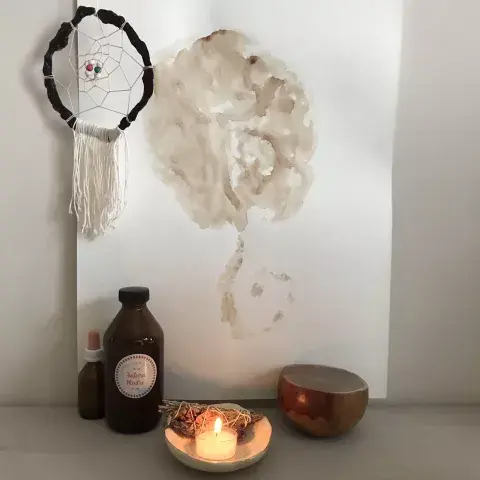 Arte orgánico y recuerdos significativos con el cordón umbilical.
