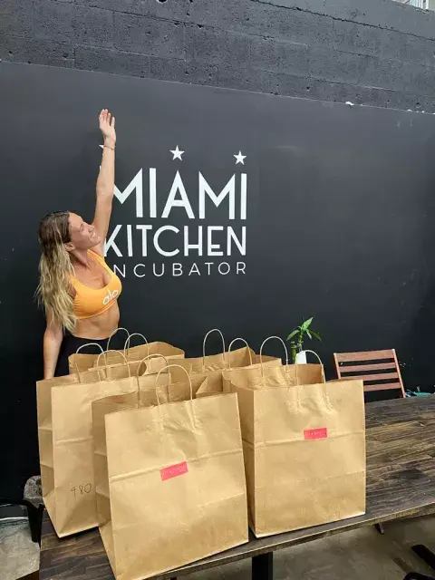 La emprendedora Vicky Rellihan empezó de cero con su marca en Estados Unidos y en pocos meses obtuvo grandes logros. La emprendedora Vicky Rellihan empezó de cero con su marca en Estados Unidos y en pocos meses obtuvo grandes logros.