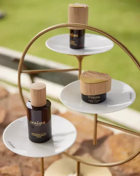 Le Domaine, la línea de cosmética de Brad Pitt. Le Domaine, la línea de cosmética de Brad Pitt.