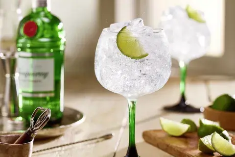 Tanqueray Tonic. Tanqueray Tonic.