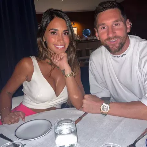 Antonela Roccuzzo y Lionel Messi.