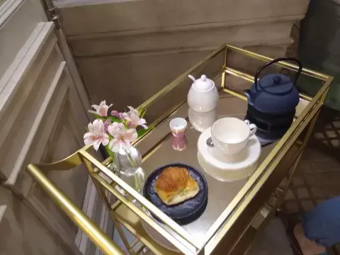 La merienda de los domingos a las 17 se presenta como un clásico en la confitería del Colón. La merienda de los domingos a las 17 se presenta como un clásico en la confitería del Colón.