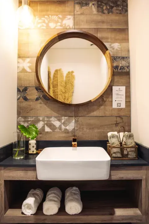  Amamos los cerámicos estampados que remiten a la textura de la madera. 