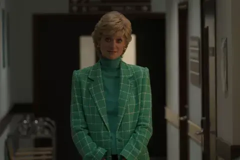 Elizabeth Debicki como la Princesa Diana. Elizabeth Debicki como la Princesa Diana.