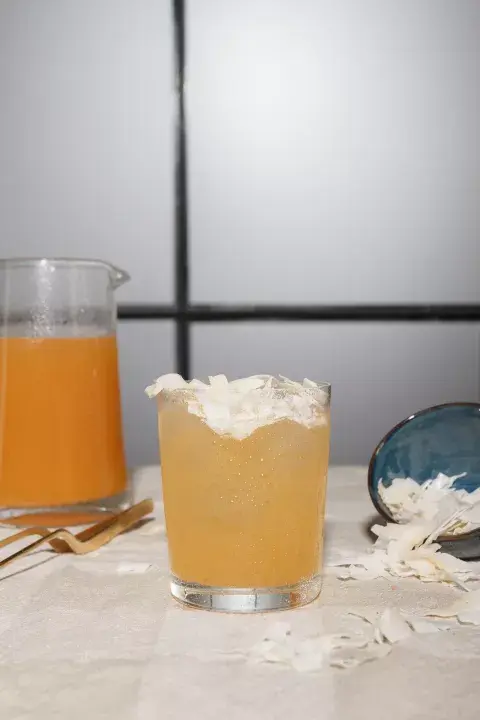 Batido de Coco por Mona Gallosi. Batido de Coco por Mona Gallosi.