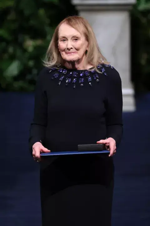 Annie Ernaux, la Premio Nobel de Literatura 2022. Annie Ernaux, la Premio Nobel de Literatura 2022.