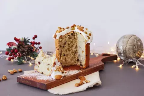Moshu tiene un pan dulce que es increíble. Moshu tiene un pan dulce que es increíble.