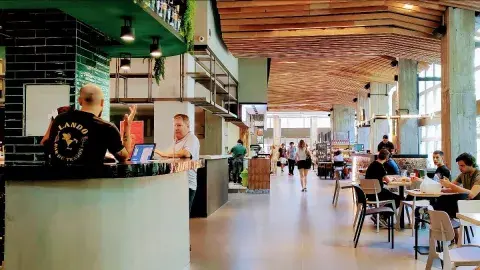 Mercat Caballito: así es el nuevo paseo gastronómico con locales para comer y productos orgánicos. Mercat Caballito: así es el nuevo paseo gastronómico con locales para comer y productos orgánicos.