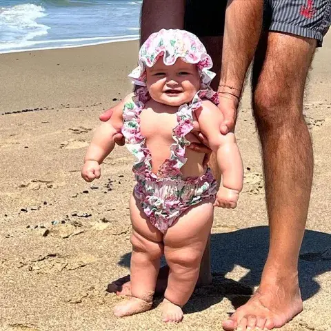 Julia, la hija menor de Isabel Macedo y Juan Manuel Urtubey.