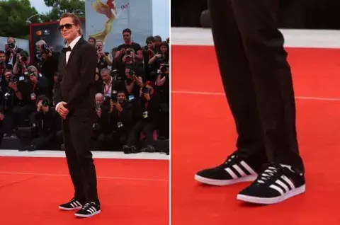 De traje y zapas, el modelo negro queda genial. De traje y zapas, el modelo negro queda genial.