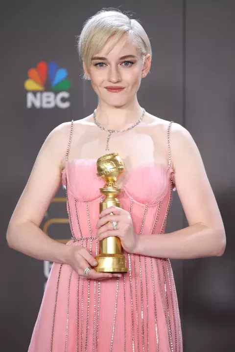 Julia Garner Julia Garner