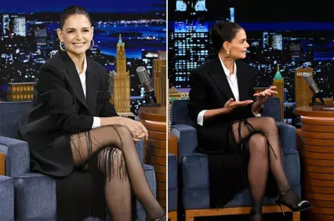 Katie Holmes durante su participación en The Tonight Show.