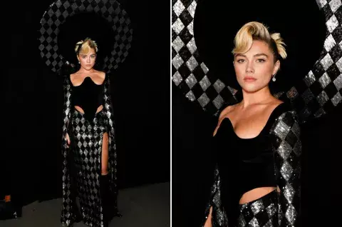 Con un corset recortado y una capa, Florence Pugh la rompió. Con un corset recortado y una capa, Florence Pugh la rompió.