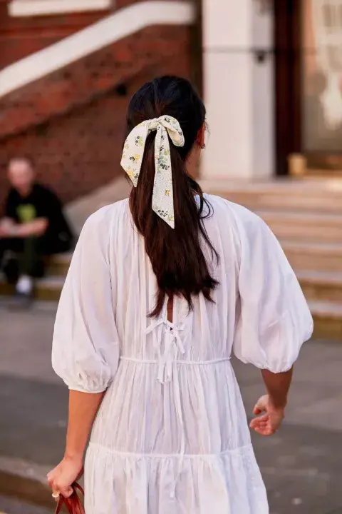 Combinándolo con tu look, puede tener una onda más relajada. Combinándolo con tu look, puede tener una onda más relajada.
