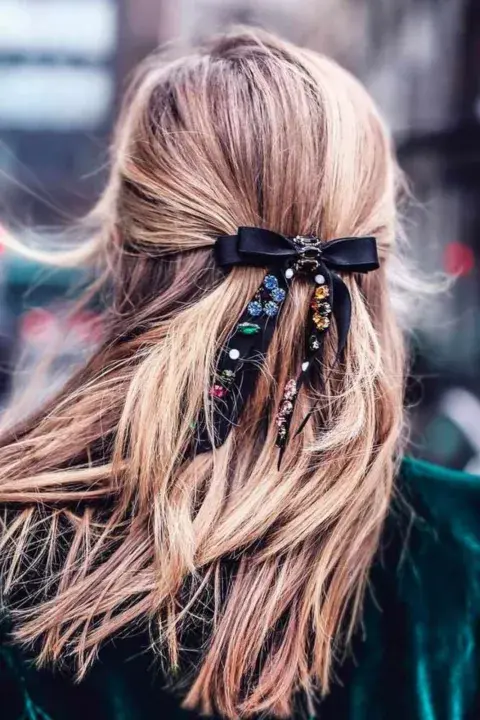 Para un look más de after office, las piedras le dan el toque diferencial. Para un look más de after office, las piedras le dan el toque diferencial.
