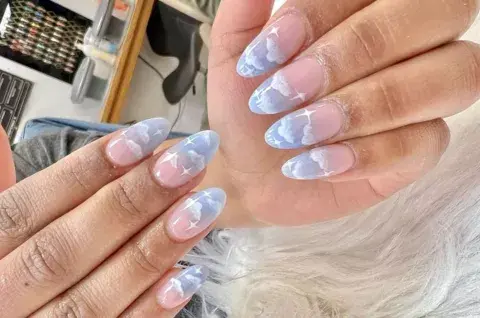 Si te divierte un diseño medio mágico y místico. Si te divierte un diseño medio mágico y místico.