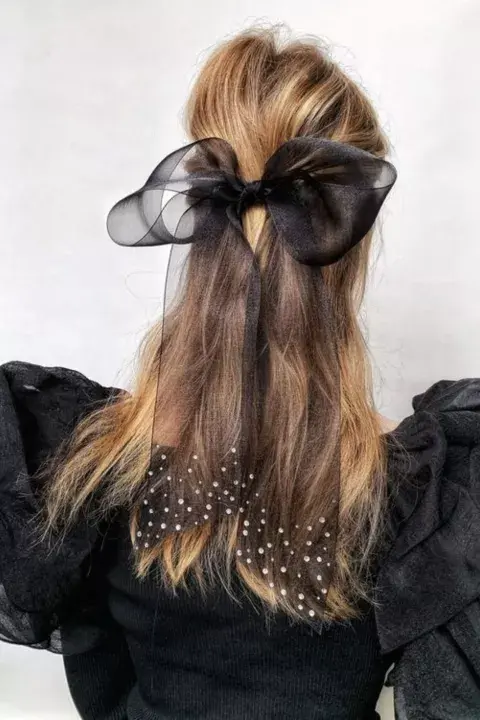 Sumándose a la moda max, los de tela transparente le suman mucha elegancia. Sumándose a la moda max, los de tela transparente le suman mucha elegancia.