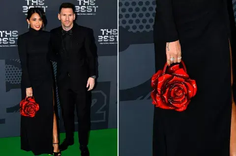 La minibag en forma de rosa es de Anto Roccuzzo Dolce & Gabbana. La minibag en forma de rosa es de Anto Roccuzzo Dolce & Gabbana.