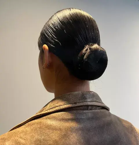 El rodete estilo bailarina es un más de esta temporada. El rodete estilo bailarina es un más de esta temporada.