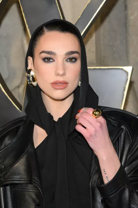 Dua Lipa en la Semana de la Moda en Paris. Dua Lipa en la Semana de la Moda en Paris.