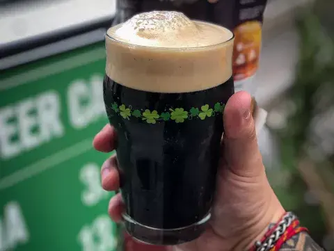 Grizzly, el bar inspirado en un refugio de montaña, se suma a los festejos. Grizzly, el bar inspirado en un refugio de montaña, se suma a los festejos.